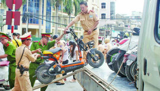 Giao phương tiện giao thông vi phạm cho người vi phạm bảo quản