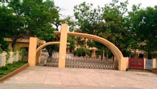 Một trường cho 16 học sinh tạm nghỉ để phòng dịch Covid- 19