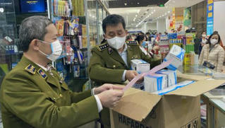Tăng cường quản lý thị trường vật tư y tế để chống dịch Covid-19