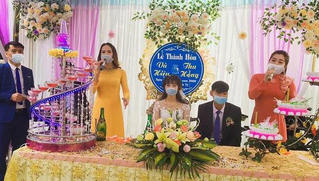 Đám cưới mùa dịch - nên chăng?