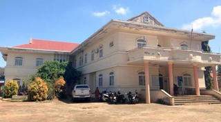 Trộm tài sản của bạn cùng phòng cách ly