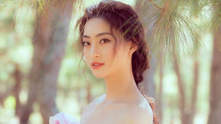 'Sốc' với bảng điểm của hoa hậu Lương Thùy Linh