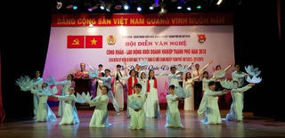 Đừng để công nhân “đói” văn hóa tinh thần