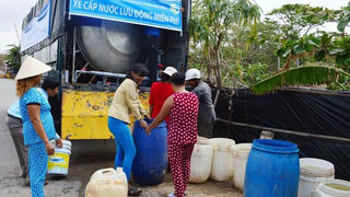 Bàn giải pháp để 100% người dân miền Tây có nước sạch sinh hoạt