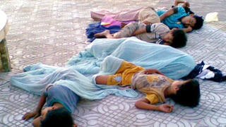 Trẻ em đường phố - “món ăn” của những kẻ biến thái?