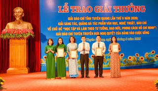 Vinh danh tác phẩm báo chí tiêu biểu