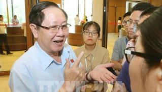 Làm rõ thông tin Phó Chủ tịch UBND tỉnh Thái Bình thăng chức thiếu tiêu chuẩn