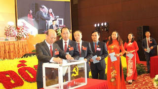 Vai trò lãnh đạo của Đảng trong ngành công nghiệp khai khoáng