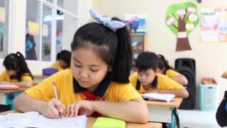 Loạt trường tư thục ở Hà Nội lùi ngày tựu trường