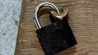 Người đàn ông trình báo mất 10 cây vàng