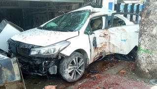 Tin giao thông đến sáng 7/9: Liên tiếp vụ ô tô lao lên vỉa hè, lao vào nhà dân