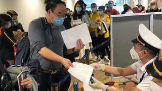 Sở Y tế TP.HCM công bố thủ tục 3 bước đối với chuyên gia nước  ngoài nhập cảnh