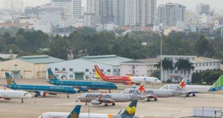 Mở cửa đường bay quốc tế - vừa mừng vừa lo