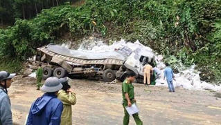 Tin giao thông đến sáng 15/10: Tai nạn khiến 3 người chết, 3 người bị thương