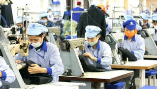 Nhân sự ngành dệt may đối mặt nguy cơ thất nghiệp cao