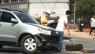 Tin giao thông đến sáng 6/11: Đoàn cứu trợ gặp tai nạn, 1 Thượng tọa viên tịch