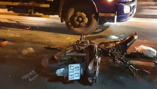 Tin giao thông đến sáng 13/11: Người đàn ông nát chân khi đi vào đường cao tốc; tông đuôi xe tải thiếu nữ 14 tuổi tử vong