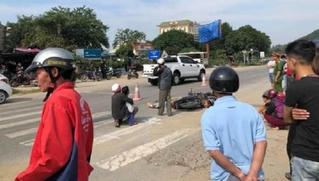 Tin giao thông đến sáng 15/11: Xe tải nổ lấp lật giữa đường, va chạm xe điện dẫn đến cô gái trẻ tử vong