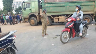 Tin giao thông đến sáng 22/11: Liên tiếp tai nạn giữa xe tải và xe máy, 3 người tử vong