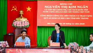 Chủ tịch Quốc hội làm việc tại tỉnh Sóc Trăng