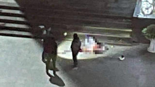 Nam thiếu niên nửa đêm rơi từ tầng cao chung cư