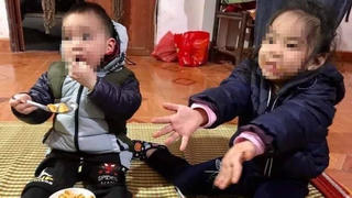 Hai cháu bé bị bỏ rơi trên đê sông Hồng kèm thư viết  'bố mẹ đã chết'