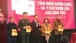Ra mắt sách “Tầm nhìn chiến lược và ý chí vươn lên của dân tộc”