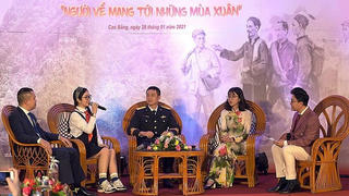 Tuổi trẻ Việt Nam quyết tâm một lòng theo Đảng