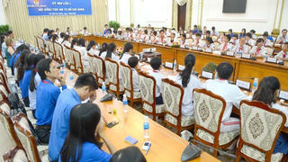 Lắng nghe trẻ em phản biện người lớn