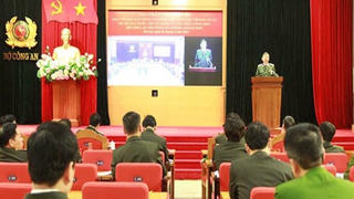 Sáng tạo, tiết kiệm trong cấp thẻ căn cước công dân