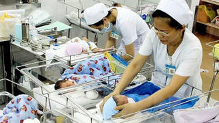 Chính sách hỗ trợ vợ chồng sinh con một bề, hiểu thế nào mới đúng?