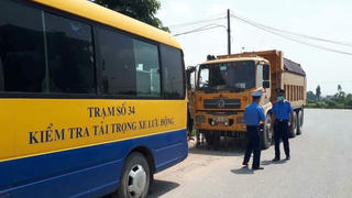 Kiến nghị tiếp tục thí điểm kiểm soát xe quá tải