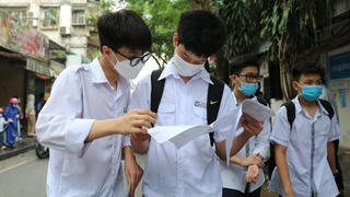 Thi vào lớp 10 Hà Nội: Gợi ý đáp án môn Tiếng Anh