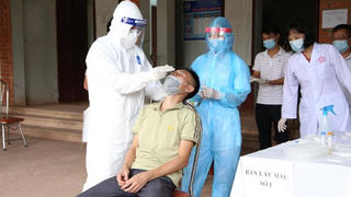 28 cán bộ y tế Bắc Giang nhiễm COVID-19