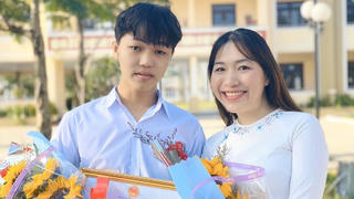 Nam sinh đạt điểm 10 môn Ngữ Văn thi tốt nghiệp THPT