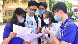 Kết quả học tập môn Tiếng Anh và môn Lịch sử của học sinh còn hạn chế