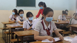 Sở GD&ĐT TP HCM đề xuất miễn học phí kỳ I
