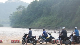 Tìm thấy thi thể nam thanh niên sau 2 ngày bị tai nạn rơi xuống sông