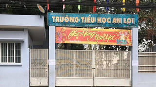 Chuyện phía sau lá đơn thầy giáo xin nghỉ việc đang gây xôn xao mạng xã hội