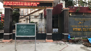 Nhiều địa phương khẩn cấp cho học sinh nghỉ vì trường có ca COVID-19