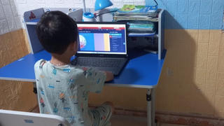 'Dở khóc dở cười' khi học sinh làm bài kiểm tra giữa kỳ trực tuyến