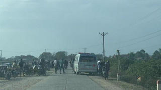 Tin giao thông đến sáng 25/12: Xe máy rơi xuống cầu, 1 người phụ nữ tử vong; Tài xế gây tai nạn chết người rồi bỏ trốn