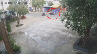 Cái kết cho 2 nam thanh niên giật điện thoại nữ sinh