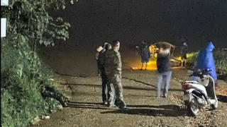 Lật đò trong đêm, 2 mẹ con mất tích