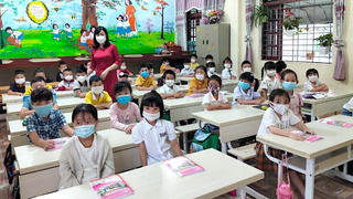 Phụ huynh nói gì khi Hà Nội cho học sinh từ lớp 1 đến lớp 6 tới trường?