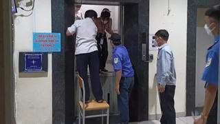 Sự thật thông tin ký túc xá Đại học Quốc gia TPHCM rớt thang máy