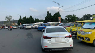 Đà Lạt xử lý nghiêm đậu, đỗ xe ô tô không đúng quy định