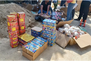 Xây hầm cất giấu hơn 2 tạ pháo hoa