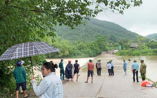 Cố tình qua ngầm tràn, 1 thanh niên bị nước lũ cuốn mất tích