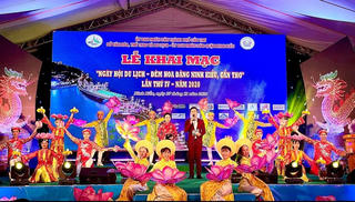 “Ngày hội Du lịch - Đêm Hoa đăng Ninh Kiều, Cần Thơ”: Khẳng định tiềm năng du lịch đô thị sông nước của vùng Đồng bằng sông Cửu Long